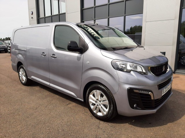 Medium Van, Long Wheel Base Size