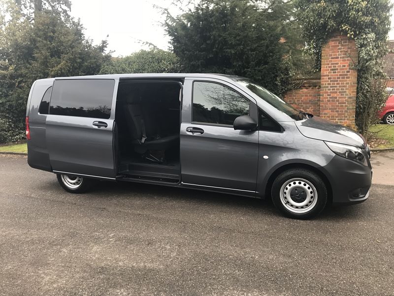 Mercedes van 9 best sale seater